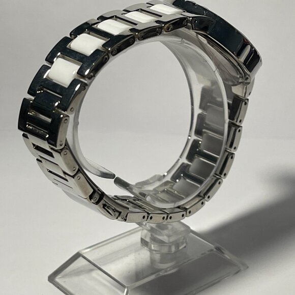 Tennessee Titans NFL Stainless-Steel Women's PEARL Watch by Game Time NEW - Picture 5 of 8